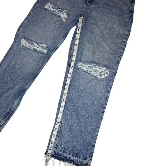 We The Free Lita Distressed Cropped Jeans in Yosemite Blue - Size 27 - Picture 4 of 6